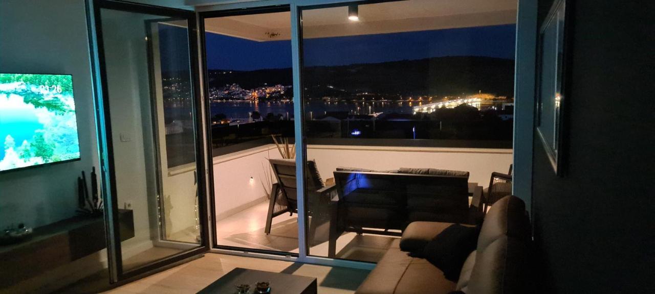 Penthouse Apartman Marcelina In Trogir Apartment Luaran gambar