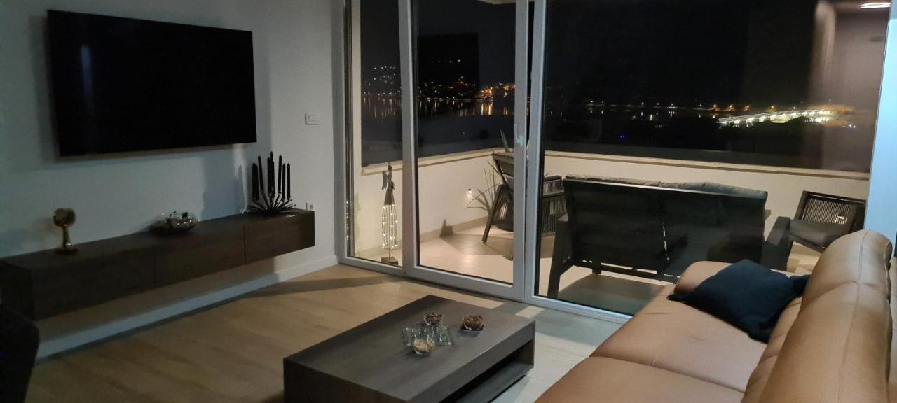 Penthouse Apartman Marcelina In Trogir Apartment Luaran gambar